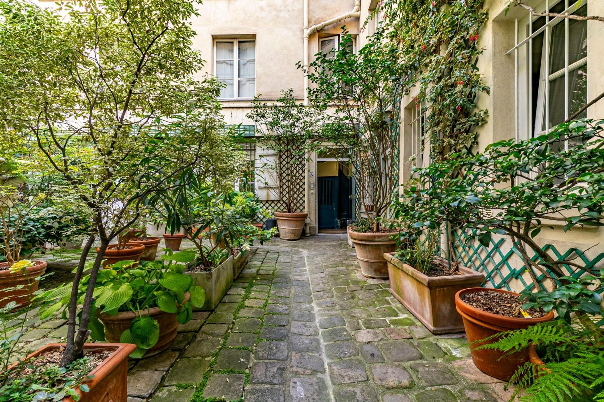 Design And Quiet Studio On Wooded Courtyard ! Paris Ngoại thất bức ảnh